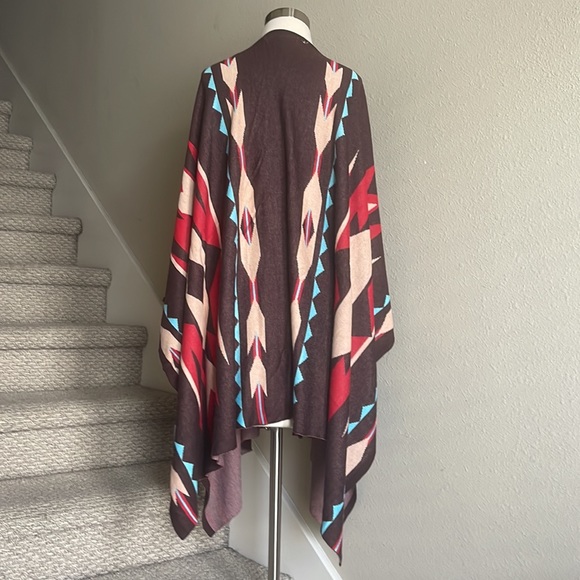 RANCHO ESTANCIA Western Aztec print Shawl poncho OS - Picture 4 of 11